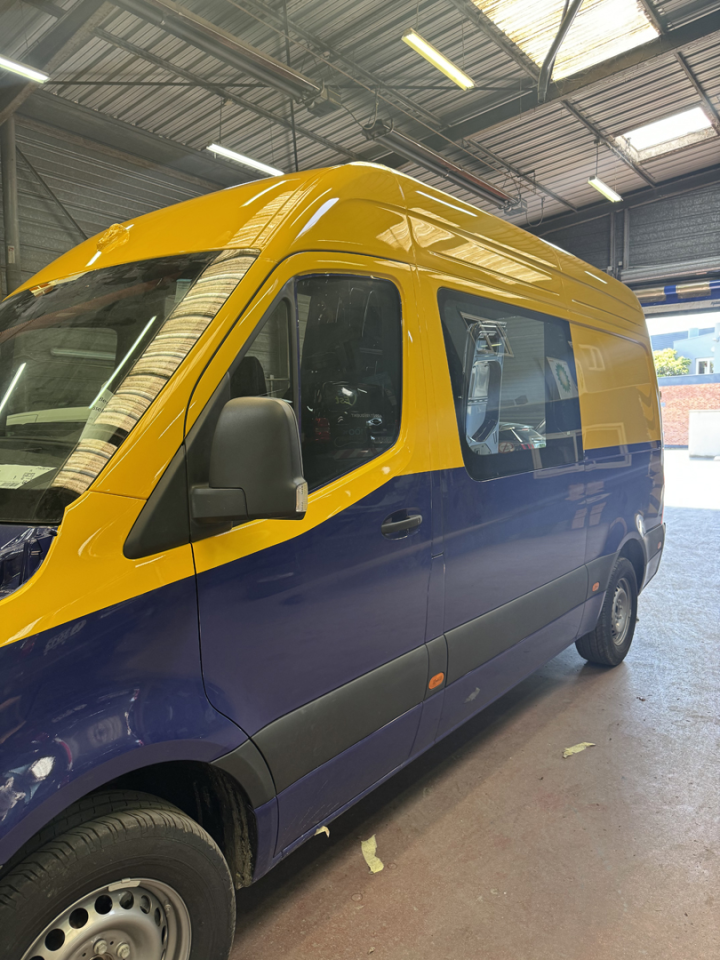 Restauration complète de la carrosserie des véhicules électriques